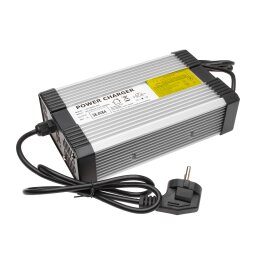 Зарядное устройство для аккумуляторов LiFePO4